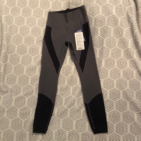SOLD Lululemon paddle times tights - Picture 4 of 7
